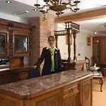 Olevi Residents Hotel
