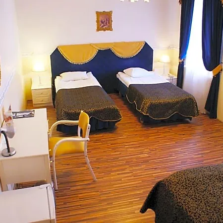 Otel Olevi Residents 3*