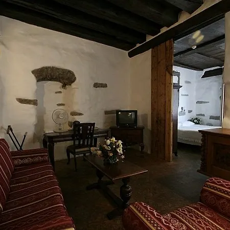 Olevi Residents 3*